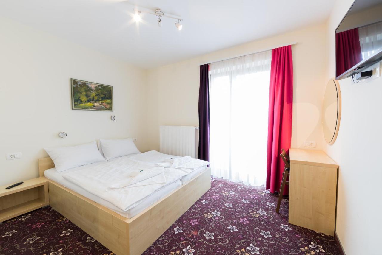 Hotel Jakec Trije Kralji Na Pohorju Zgornja Loznica Экстерьер фото