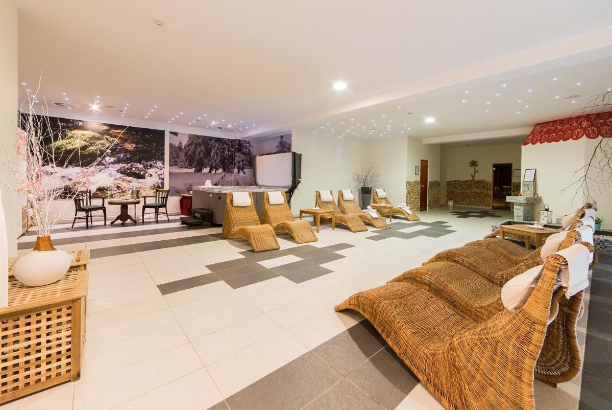 Hotel Jakec Trije Kralji Na Pohorju Zgornja Loznica Экстерьер фото