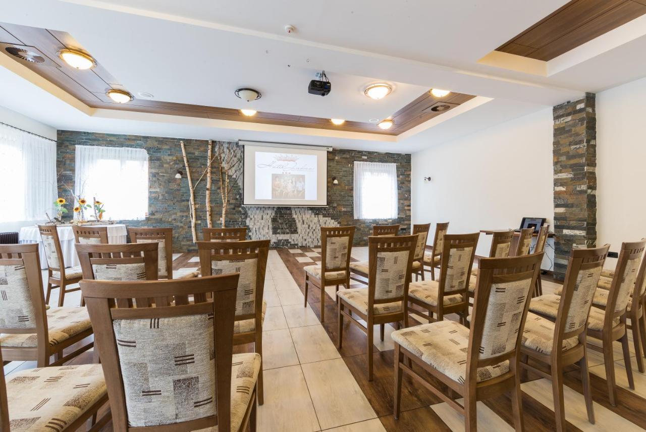 Hotel Jakec Trije Kralji Na Pohorju Zgornja Loznica Экстерьер фото